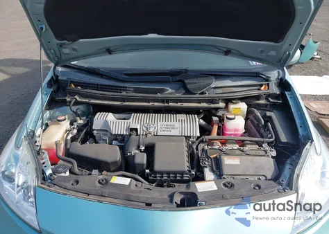 2015 Toyota Prius Three z USA, uszkodzony, nr VIN JTDKN3DU3F1977760